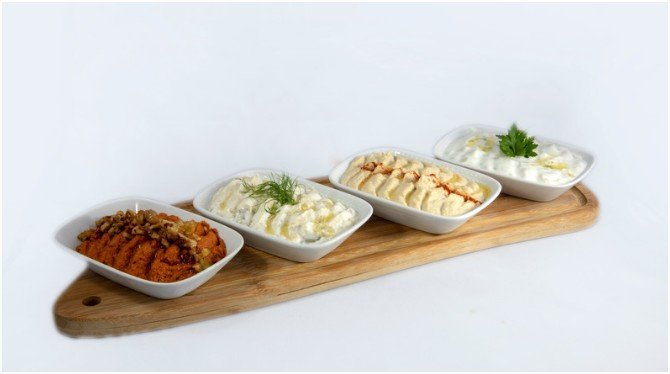 How Do You Prepare a Classic Turkish Meze Spread?
