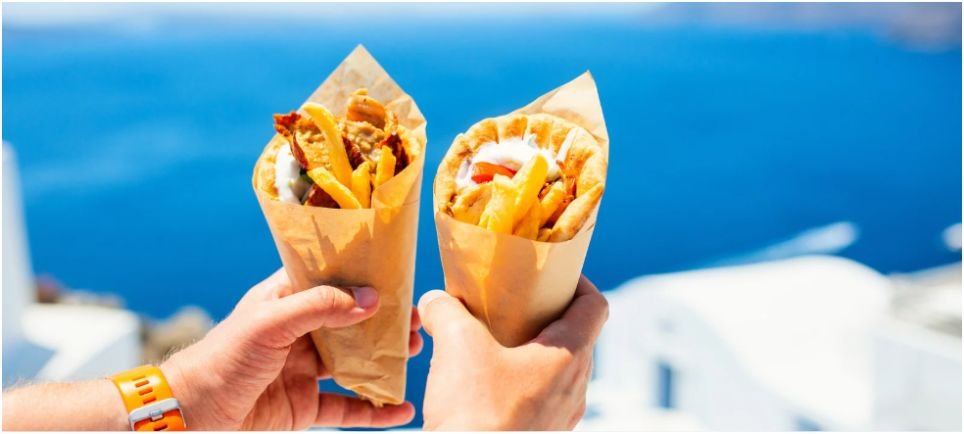 what is the difference between gyro and kebab